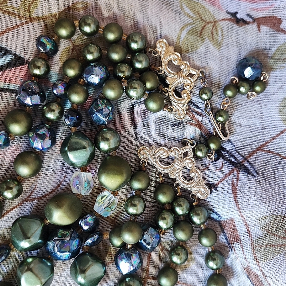 4 Strand Vintage Signed Japan Faux Olive Pearls Glass Oil Slick Clear Necklace - Picture 7 of 11